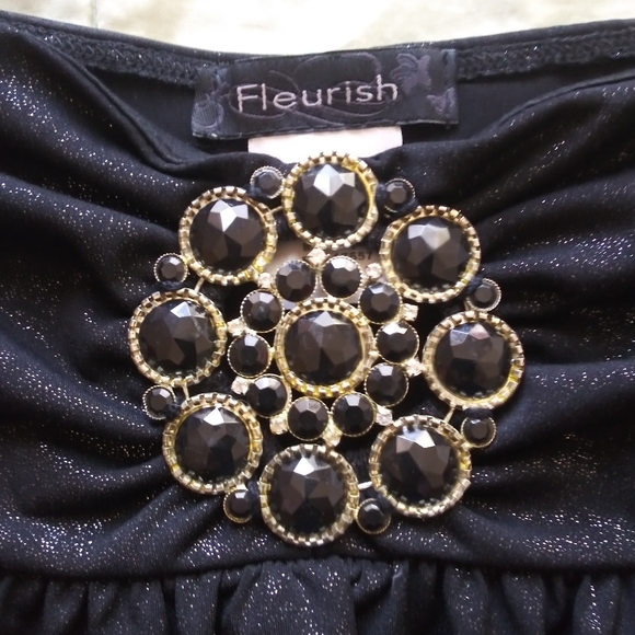 Downtown Girls Night Life Strapless Top - Picture 3 of 11